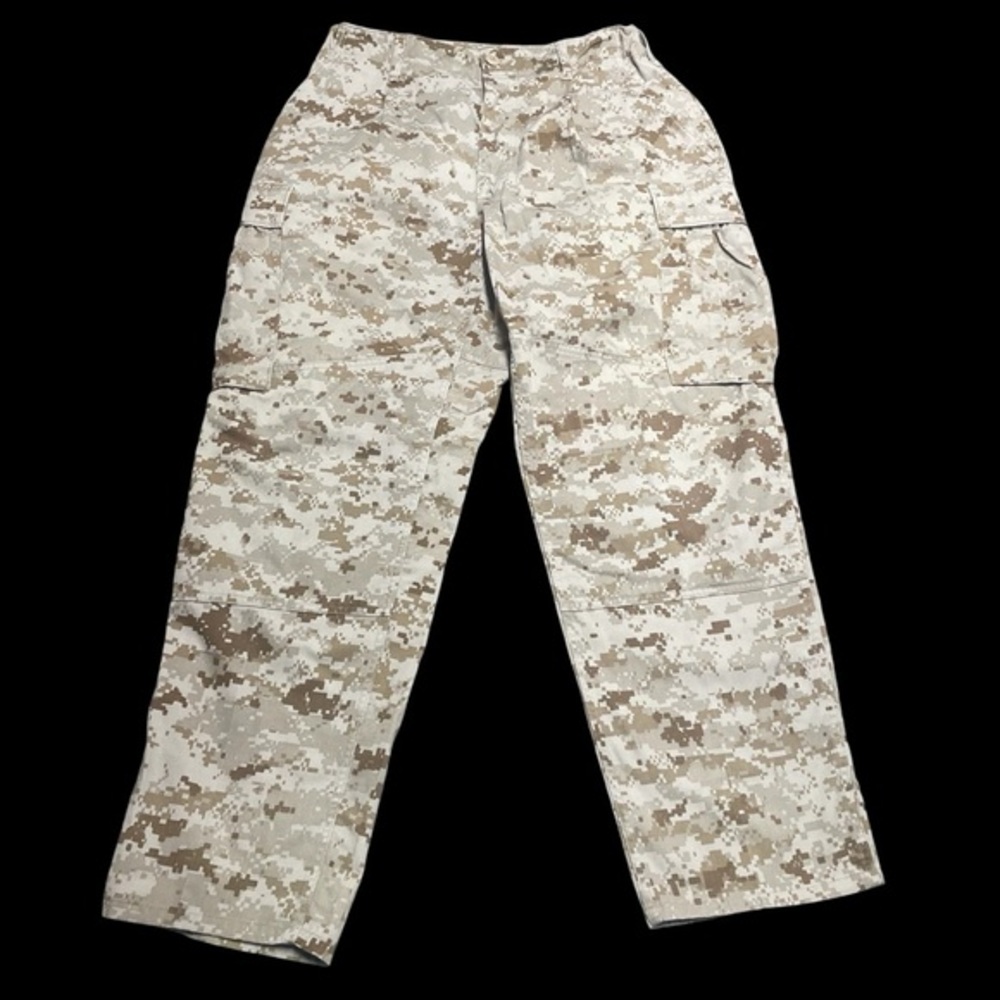 U.S. Military Desert Marpat Digital Camo Button Fly Hot Weather Combat Trouser
